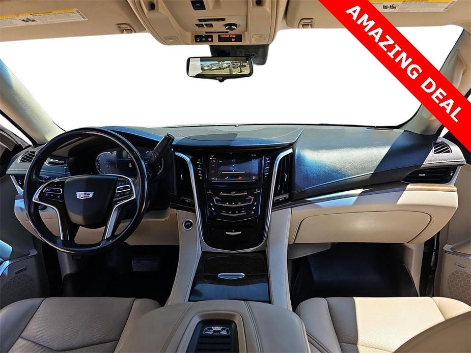 used 2020 Cadillac Escalade ESV car, priced at $35,988