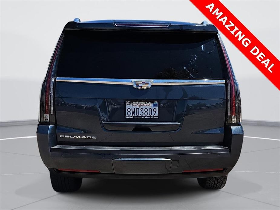 used 2020 Cadillac Escalade ESV car, priced at $35,988