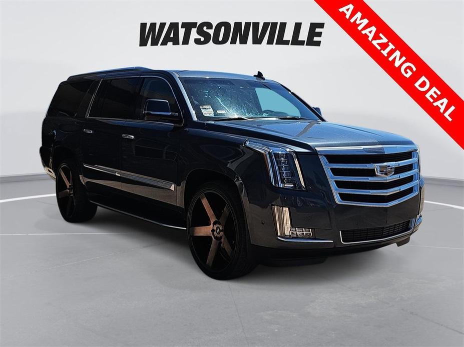 used 2020 Cadillac Escalade ESV car, priced at $35,988