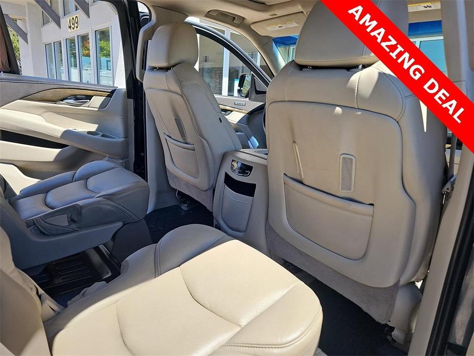 used 2020 Cadillac Escalade ESV car, priced at $35,988