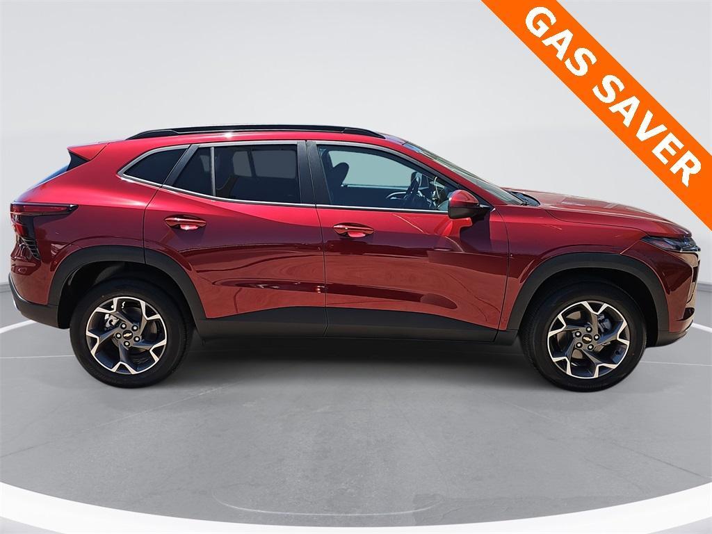 new 2025 Chevrolet Trax car, priced at $26,084