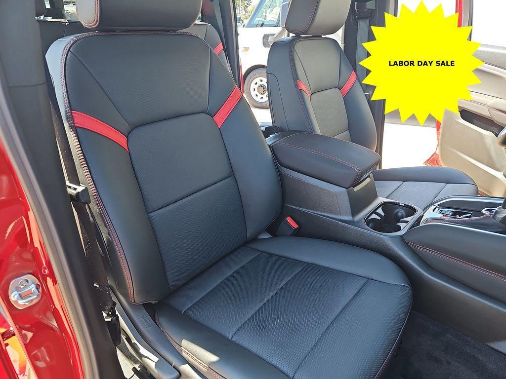 new 2025 Chevrolet Colorado car, priced at $43,980