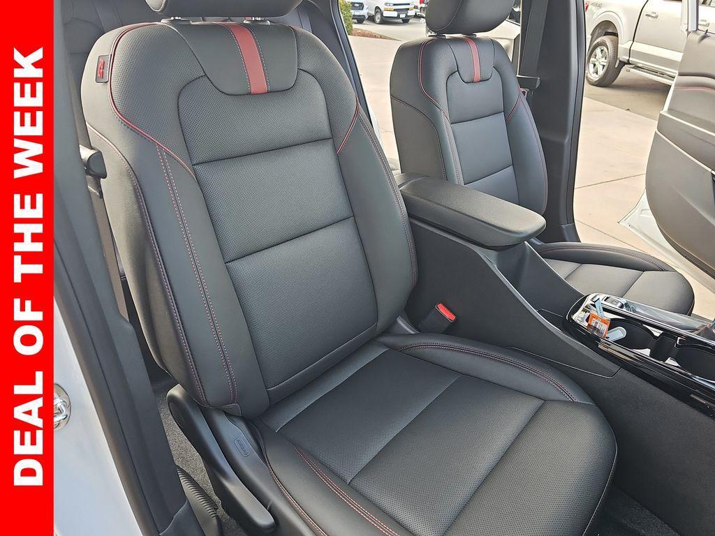 new 2025 Chevrolet Trax car, priced at $24,688