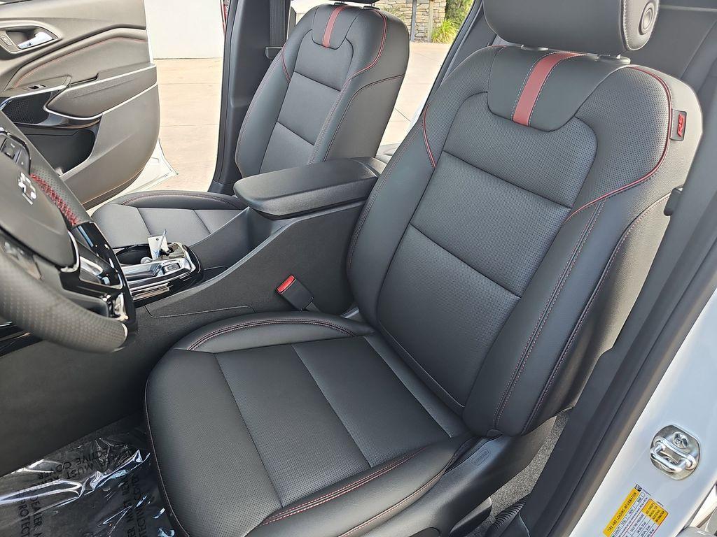 new 2025 Chevrolet Trax car, priced at $25,988