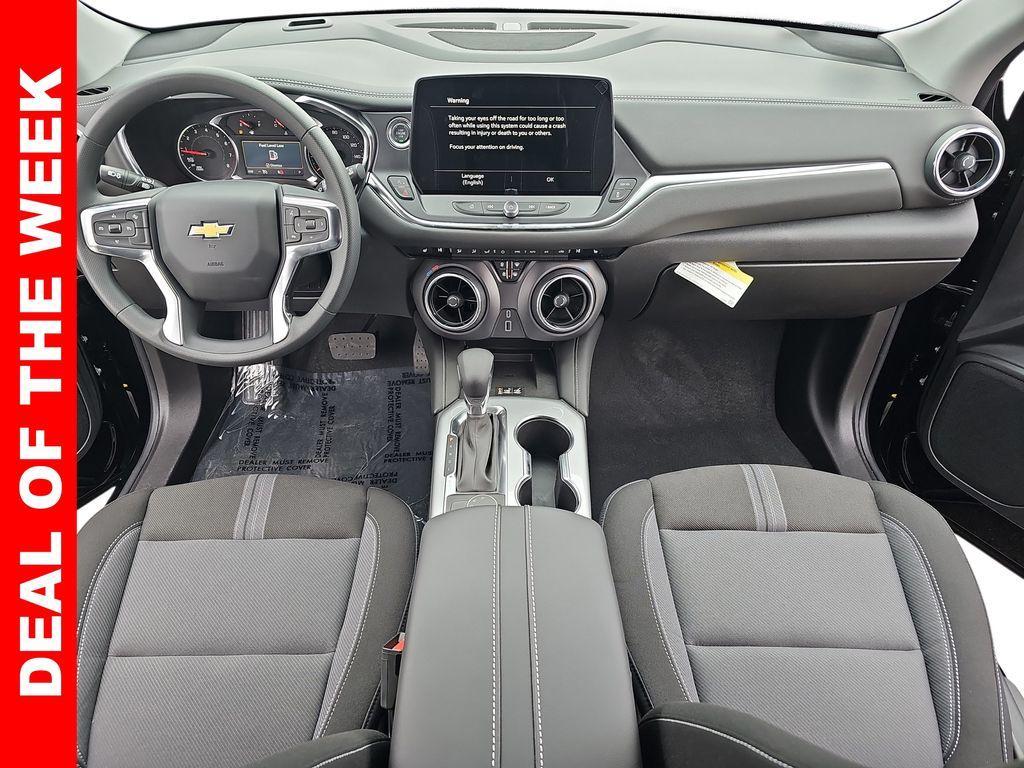 new 2025 Chevrolet Blazer car, priced at $32,888