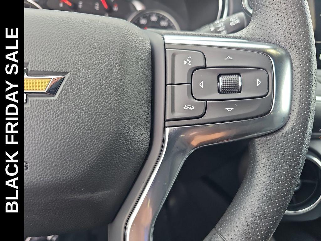 new 2025 Chevrolet Blazer car, priced at $32,495