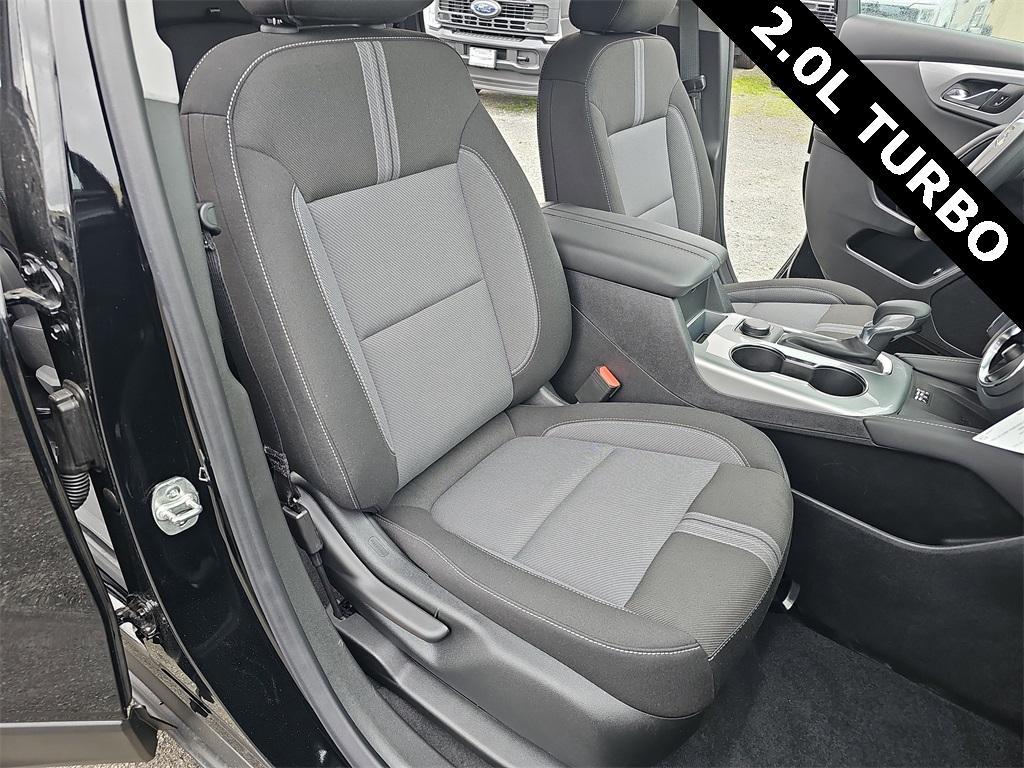 new 2025 Chevrolet Blazer car, priced at $36,665