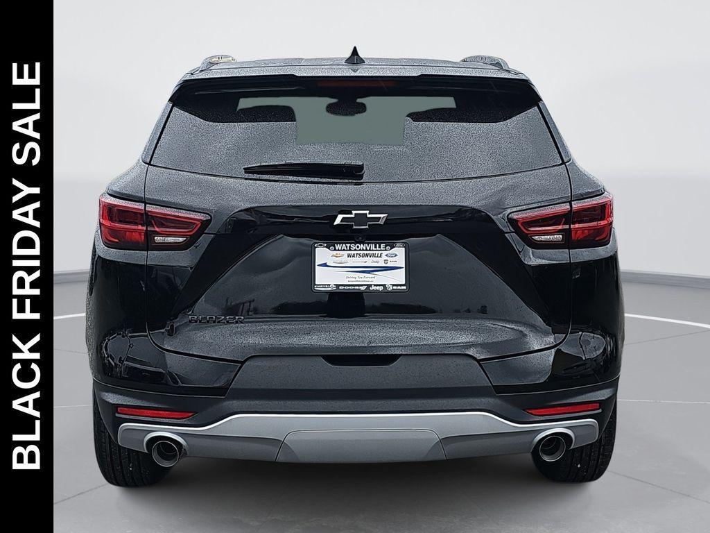 new 2025 Chevrolet Blazer car, priced at $32,495