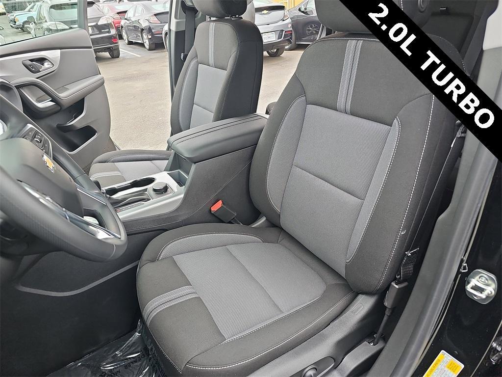 new 2025 Chevrolet Blazer car, priced at $36,665