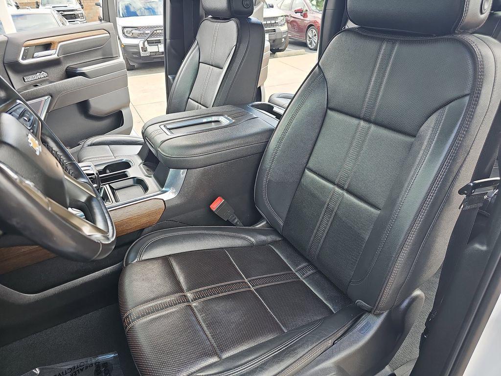 used 2022 Chevrolet Silverado 1500 car, priced at $41,998