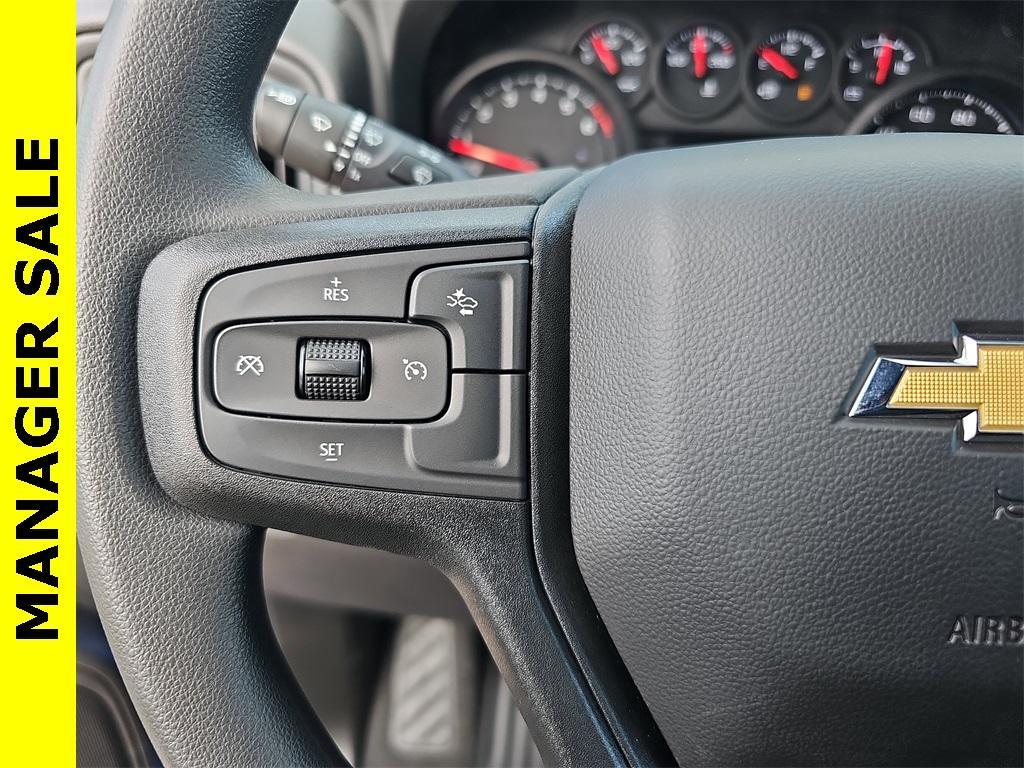 new 2025 Chevrolet Silverado 1500 car, priced at $40,238