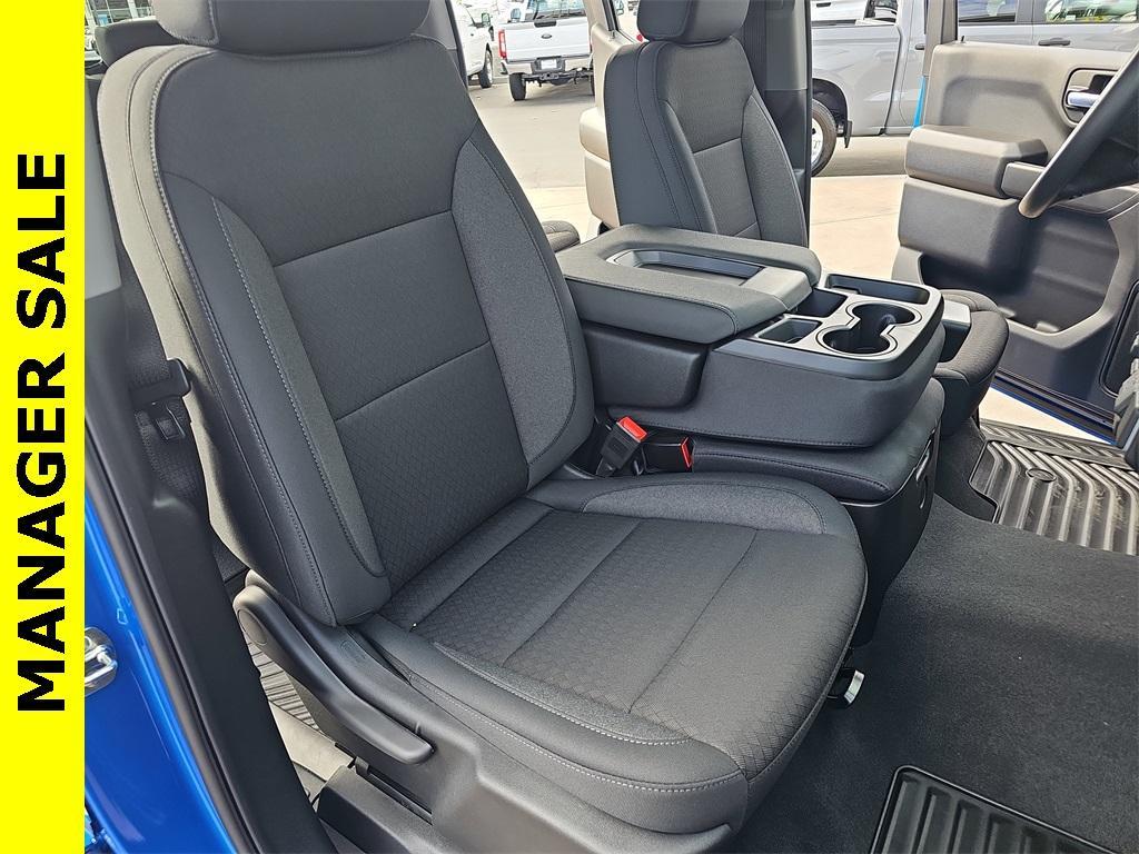 new 2025 Chevrolet Silverado 1500 car, priced at $40,238