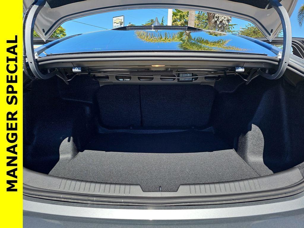 new 2025 Chevrolet Malibu car, priced at $25,410