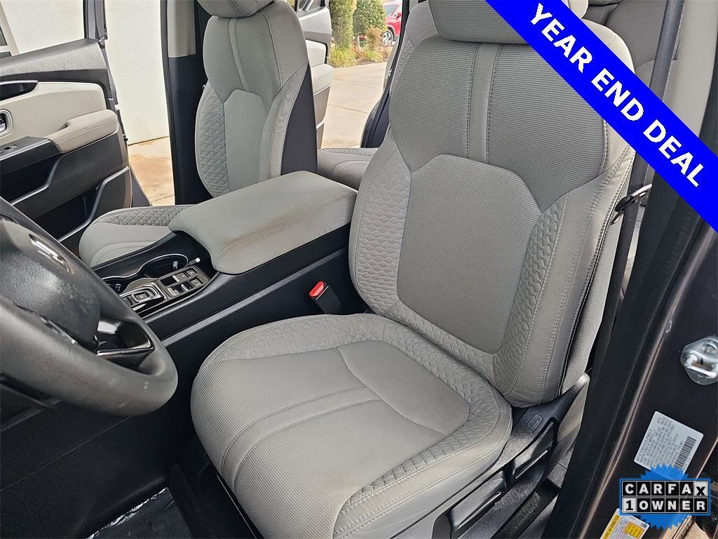 used 2023 Honda Pilot car, priced at $30,495