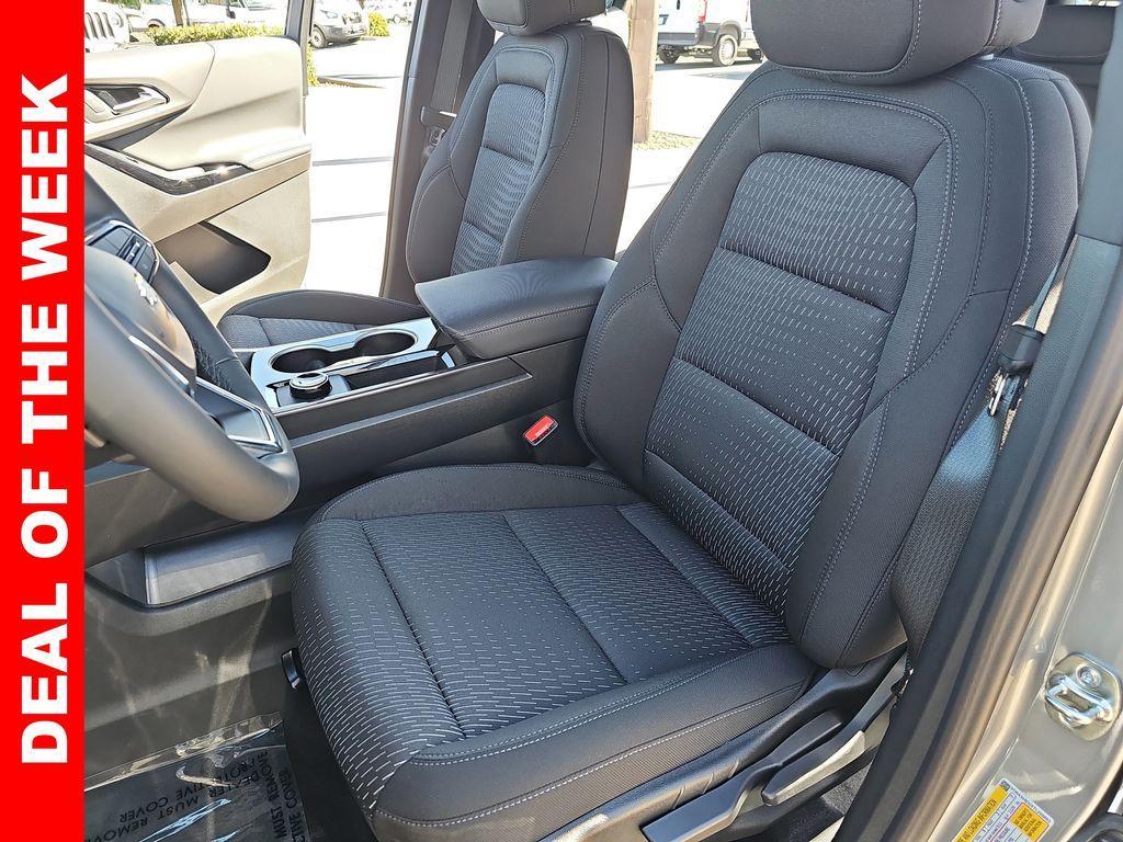 new 2026 Chevrolet Equinox car, priced at $29,488