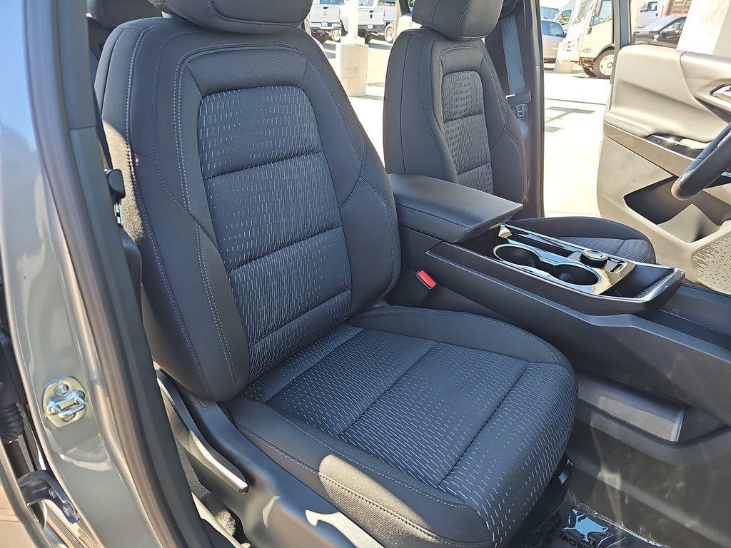 new 2026 Chevrolet Equinox car