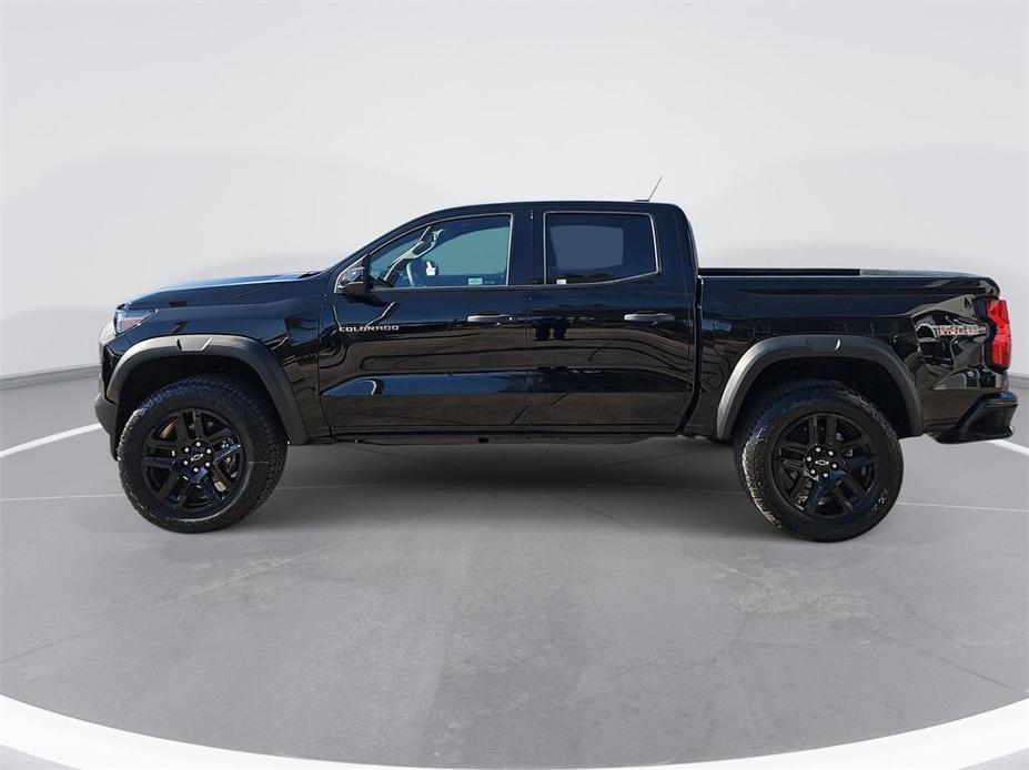 new 2024 Chevrolet Colorado car, priced at $42,045