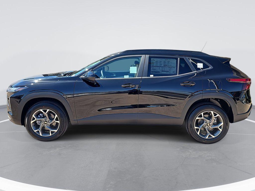 new 2025 Chevrolet Trax car