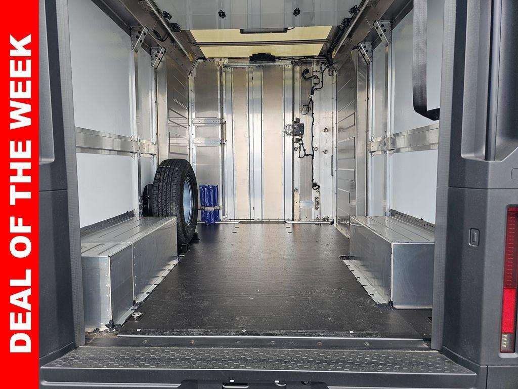 new 2025 Chevrolet BrightDrop 400 car, priced at $52,388