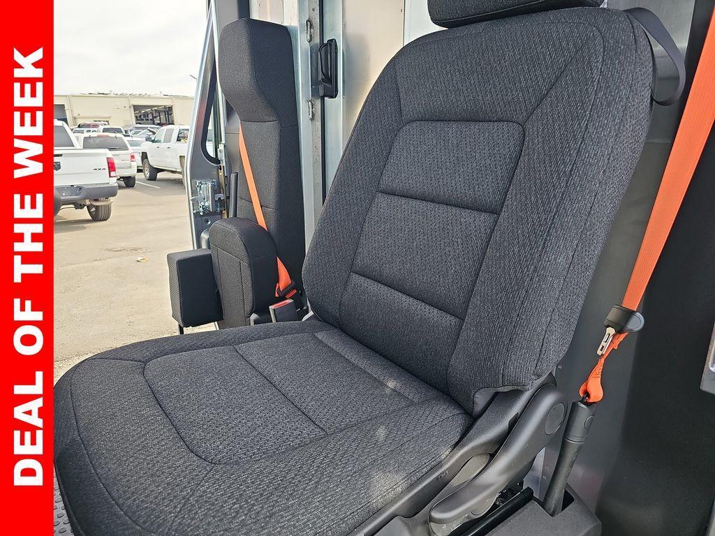 new 2025 Chevrolet BrightDrop 400 car, priced at $52,388