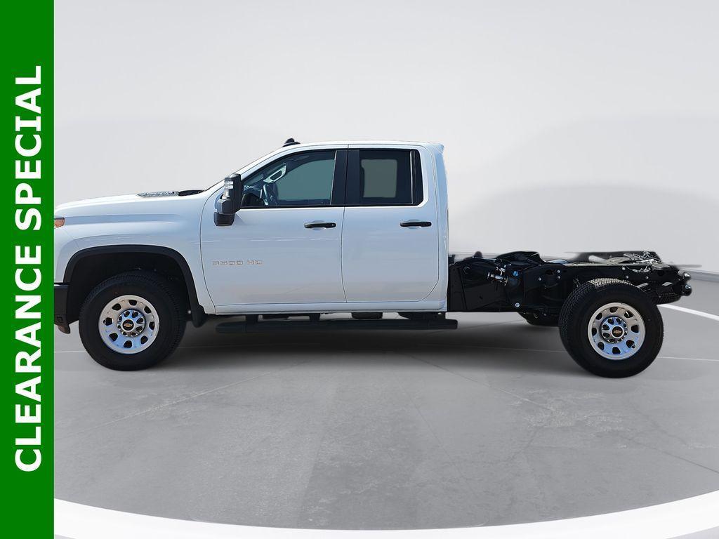 new 2024 Chevrolet Silverado 3500 car, priced at $57,208