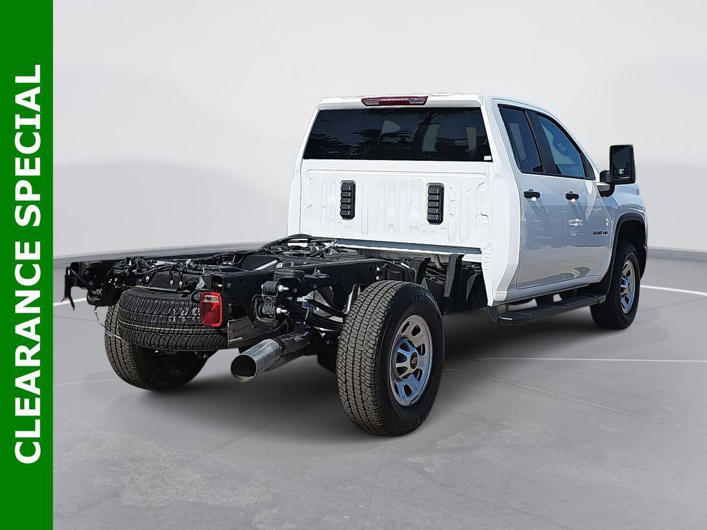 new 2024 Chevrolet Silverado 3500 car, priced at $57,208