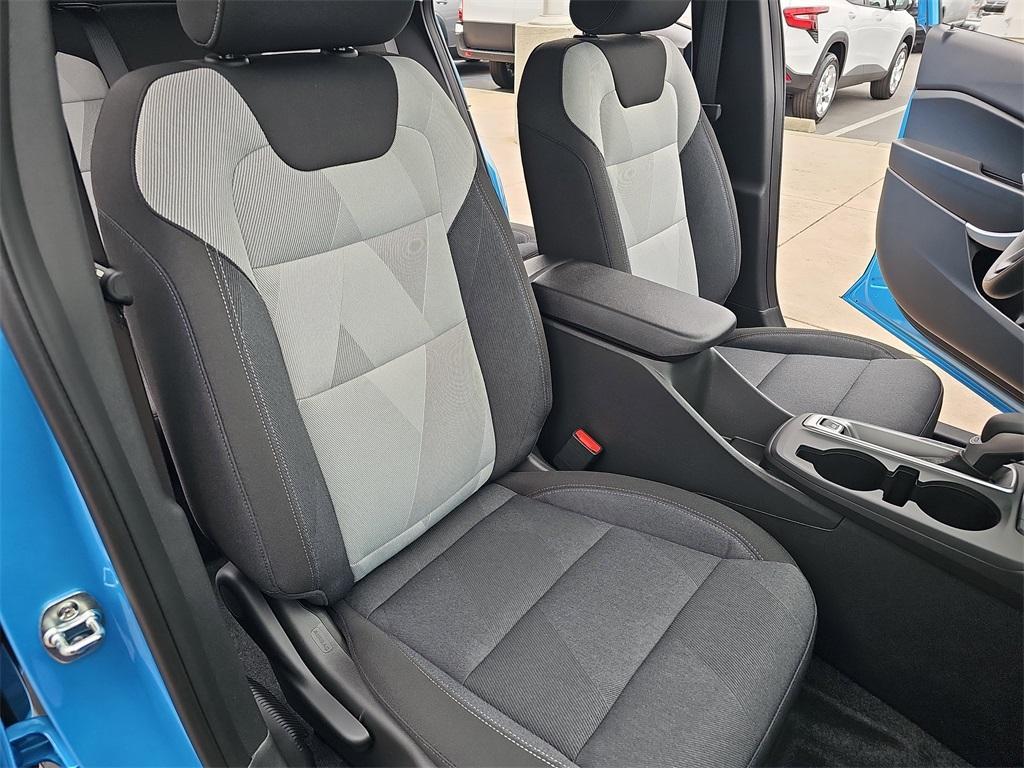 new 2025 Chevrolet Trax car, priced at $22,988