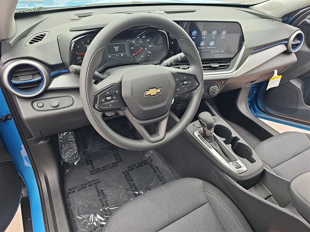 new 2025 Chevrolet Trax car, priced at $22,988