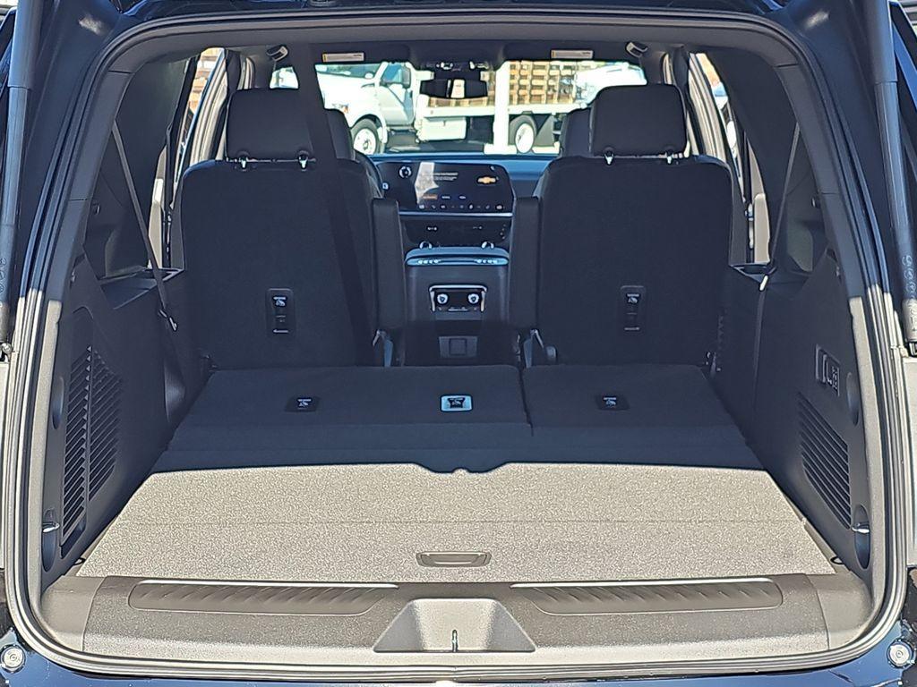 new 2026 Chevrolet Suburban car, priced at $76,488