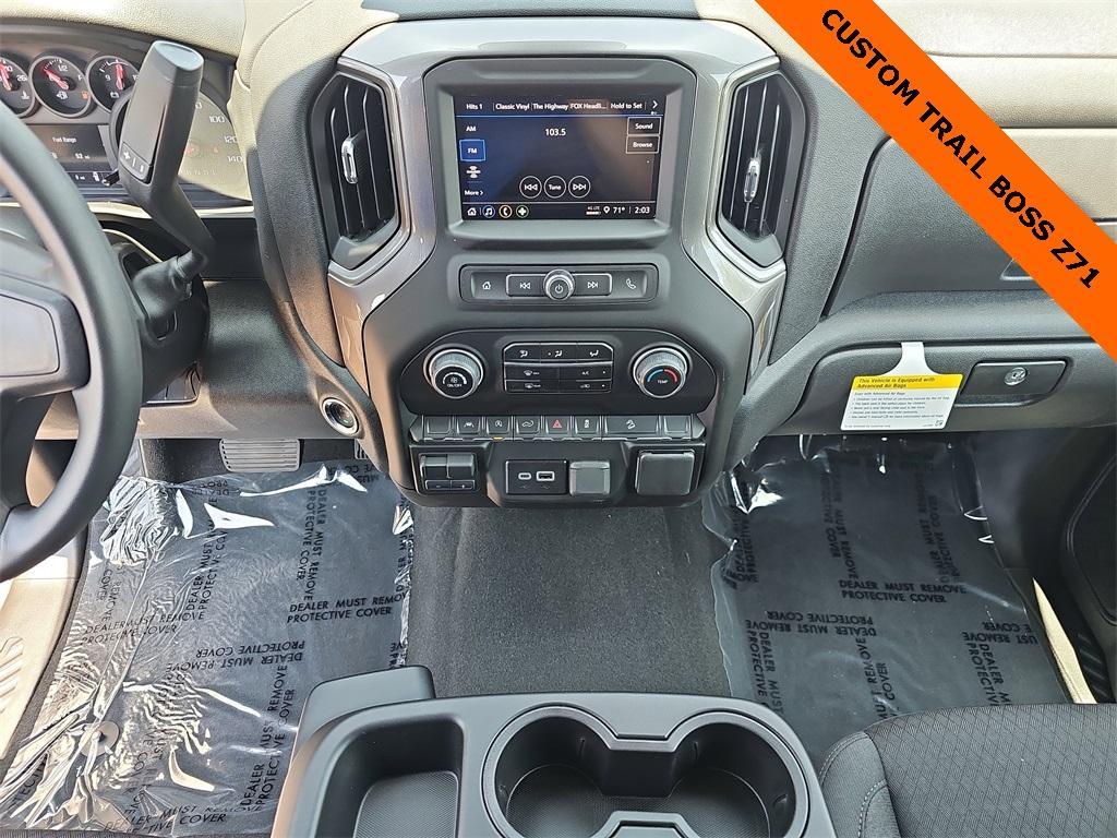 new 2025 Chevrolet Silverado 1500 car, priced at $48,978