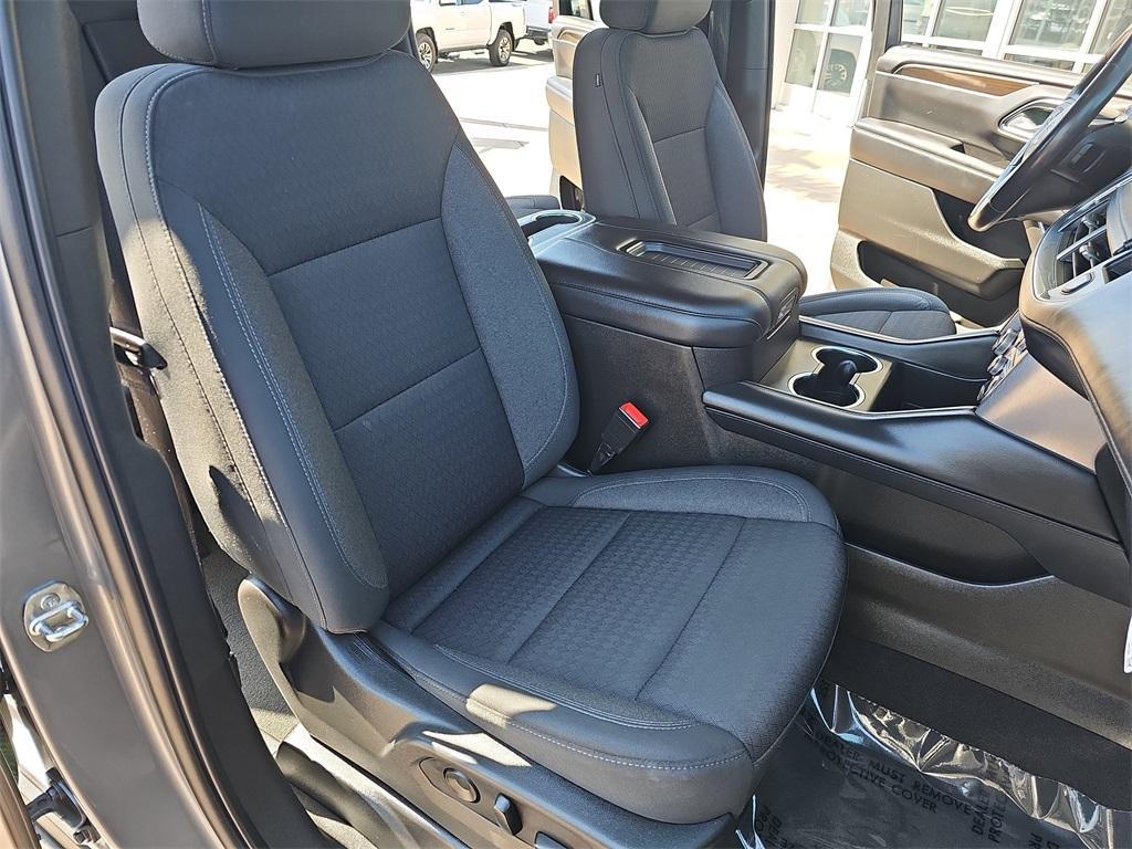 used 2022 GMC Yukon XL car, priced at $40,999