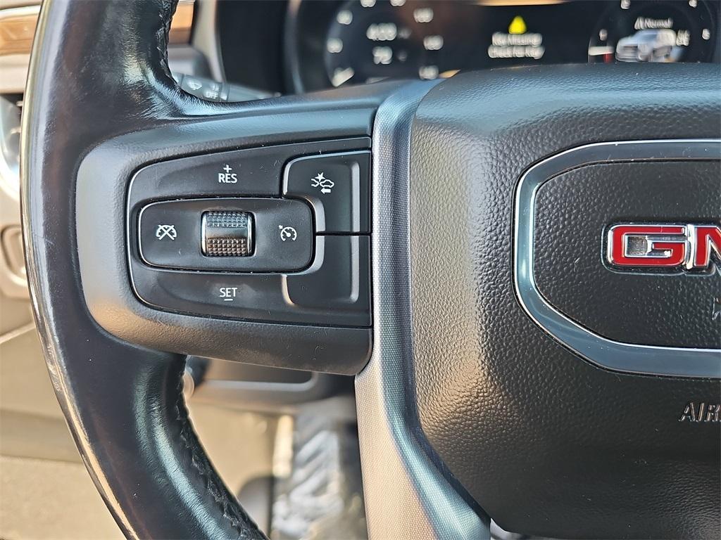 used 2022 GMC Yukon XL car, priced at $40,999