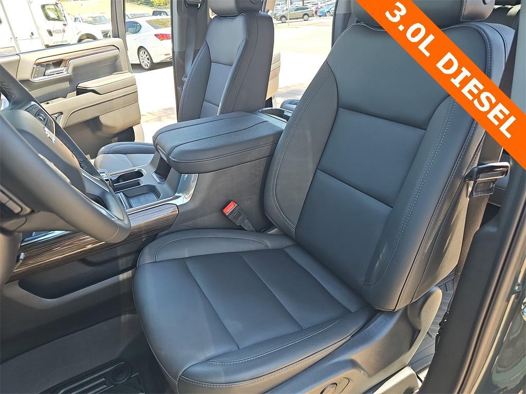 new 2025 Chevrolet Silverado 1500 car, priced at $57,824