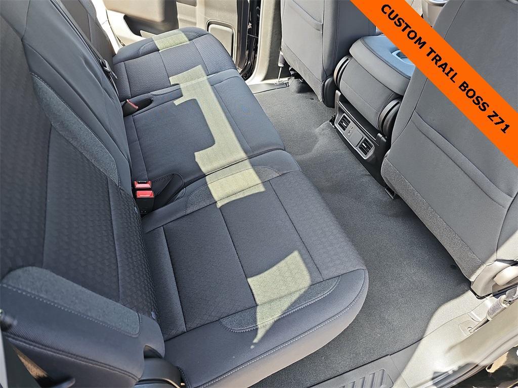 new 2025 Chevrolet Silverado 1500 car, priced at $48,613