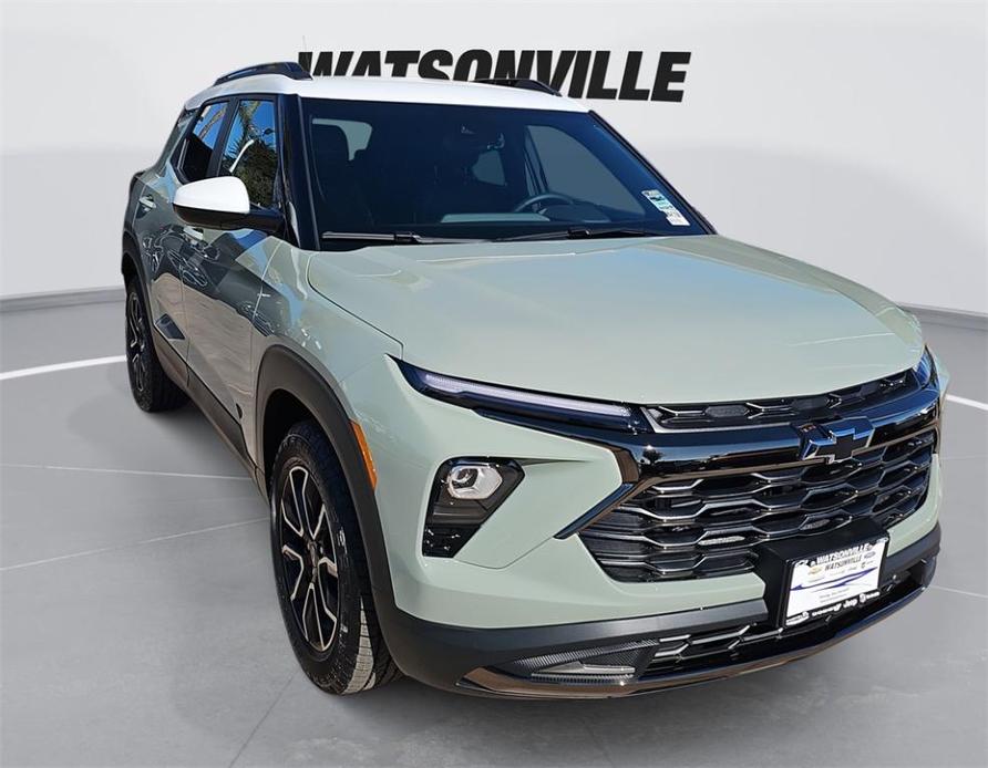 new 2025 Chevrolet TrailBlazer car, priced at $30,585