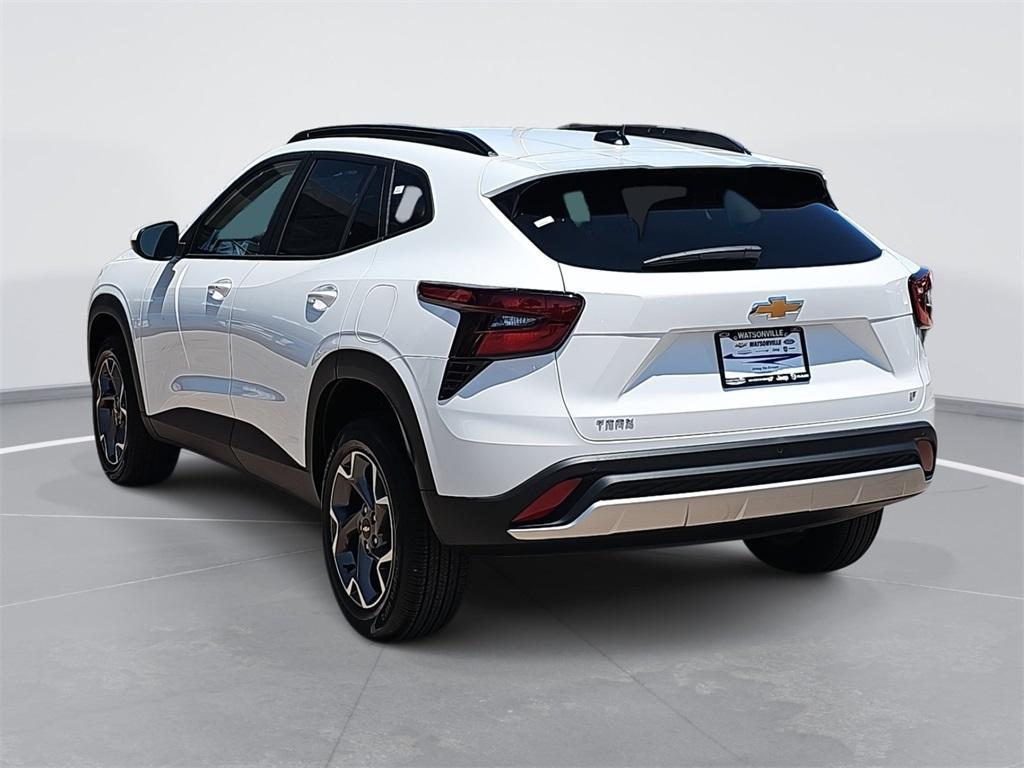 new 2025 Chevrolet Trax car, priced at $26,084
