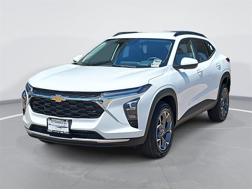new 2025 Chevrolet Trax car, priced at $26,084