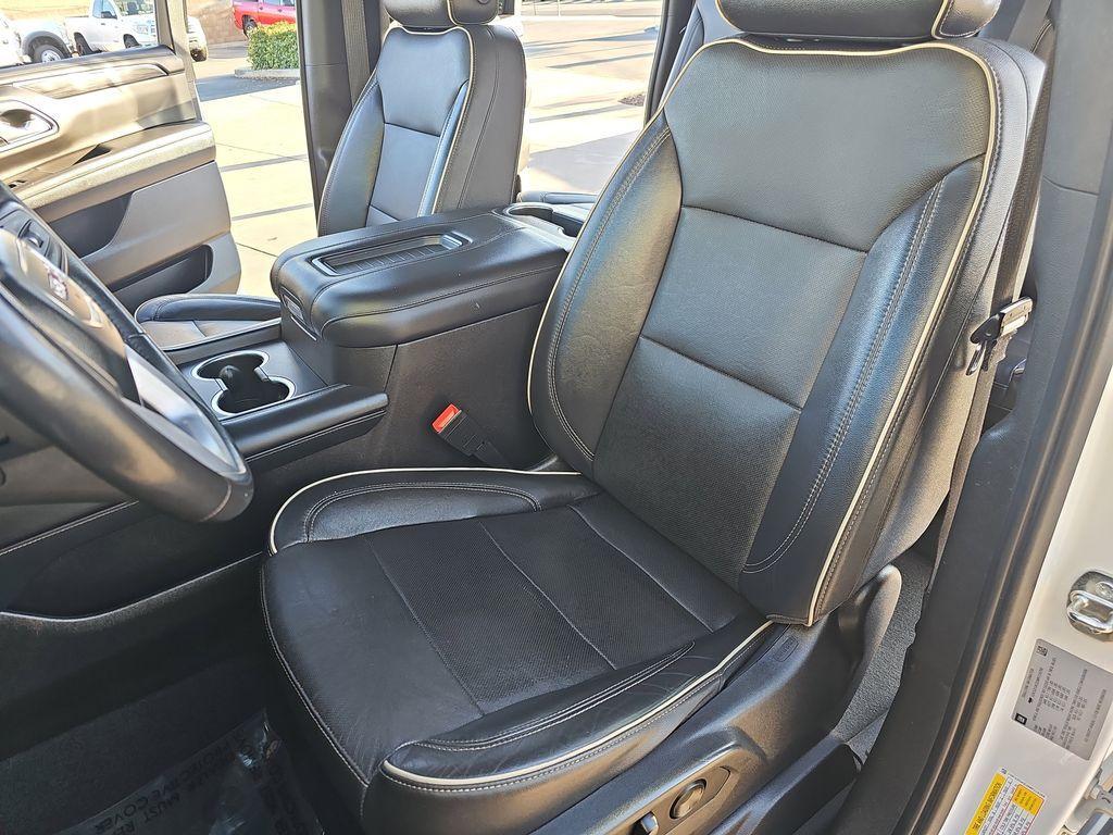 used 2021 GMC Yukon XL car, priced at $39,398