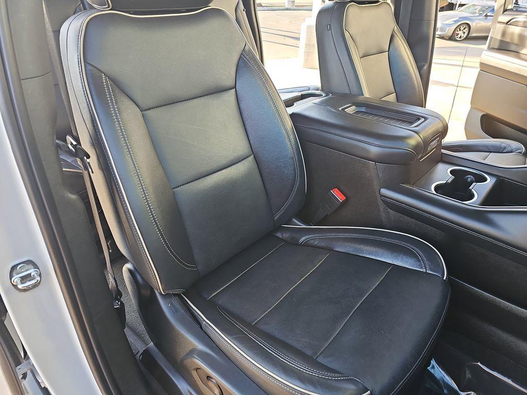 used 2021 GMC Yukon XL car, priced at $39,398