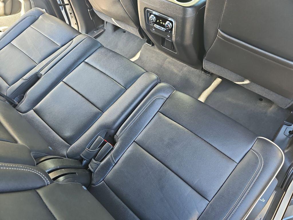 used 2021 GMC Yukon XL car, priced at $39,398