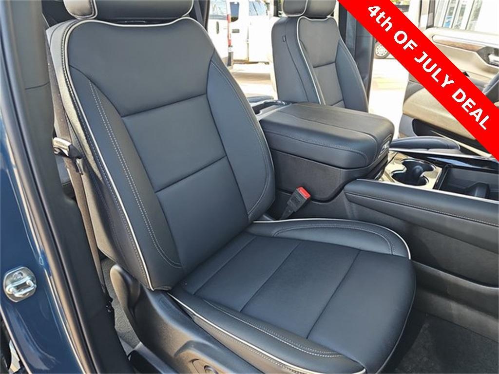 new 2025 Chevrolet Tahoe car, priced at $72,725