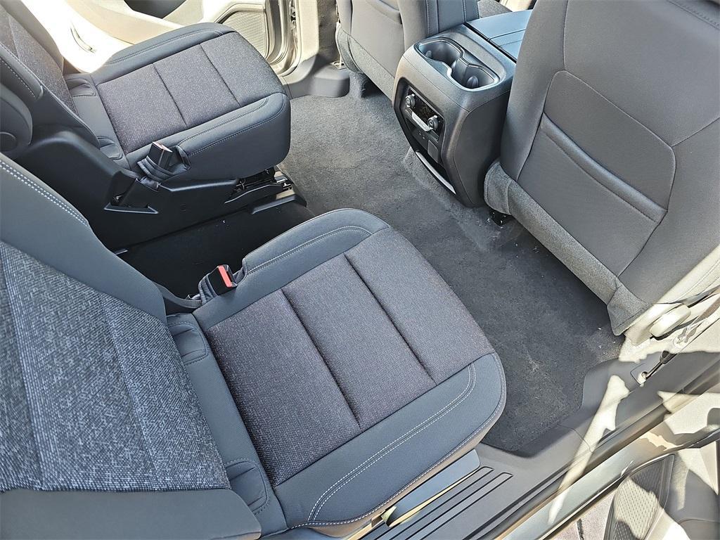 new 2025 Chevrolet Traverse car, priced at $45,445