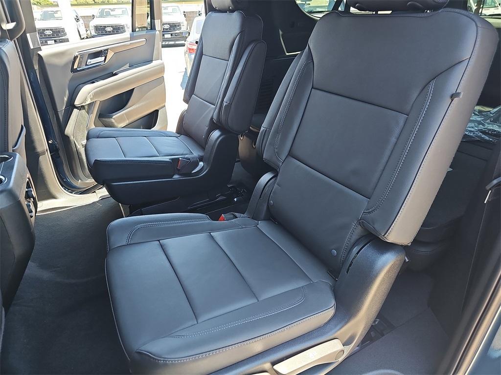 new 2025 Chevrolet Suburban car, priced at $75,030