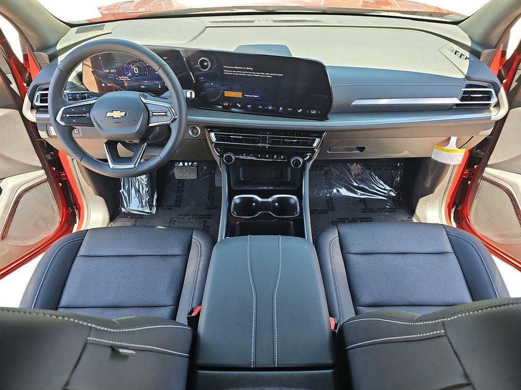 new 2025 Chevrolet Traverse car, priced at $44,988