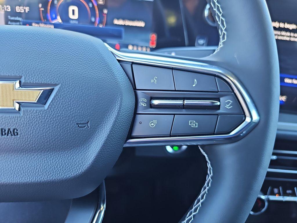 new 2025 Chevrolet Traverse car, priced at $44,988