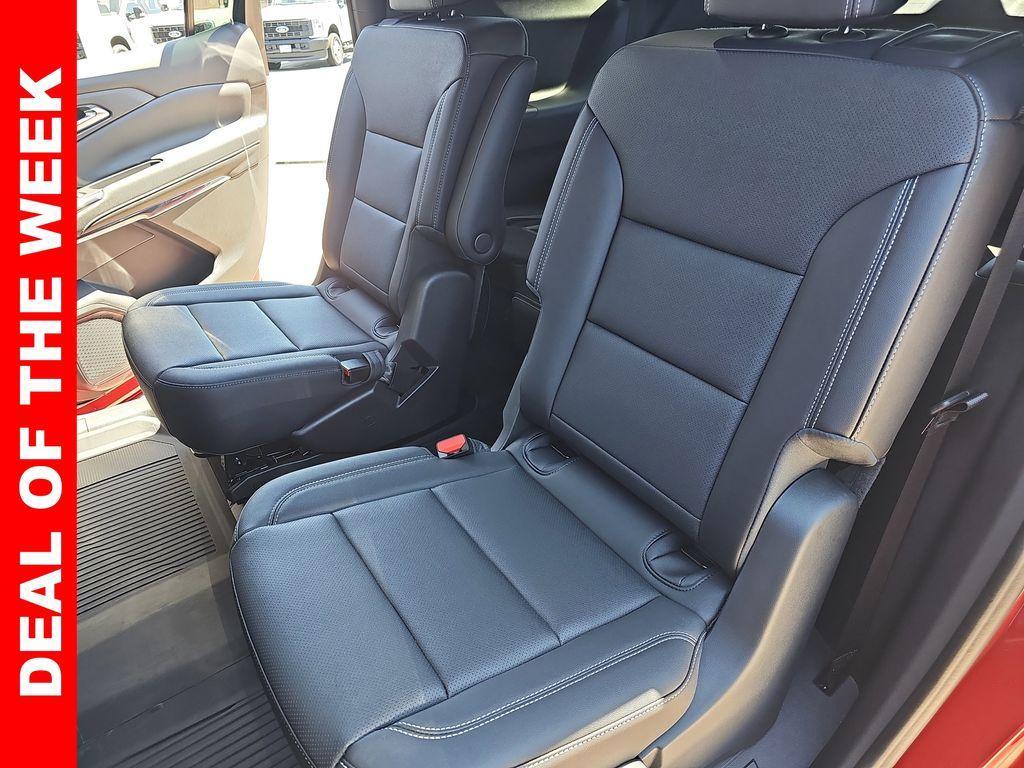 new 2025 Chevrolet Traverse car, priced at $44,288