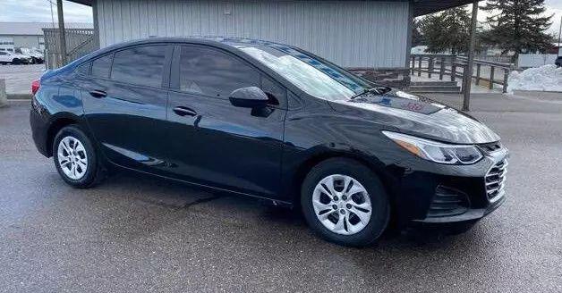 used 2019 Chevrolet Cruze car, priced at $3,900