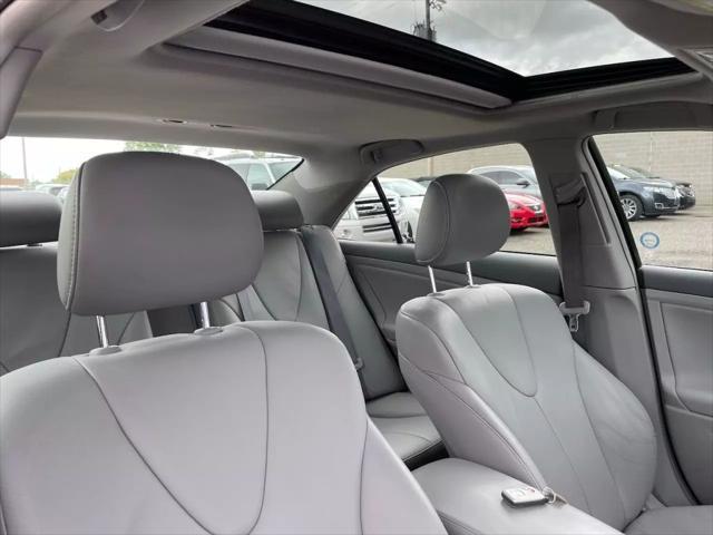 used 2007 Toyota Camry Hybrid car, priced at $7,880
