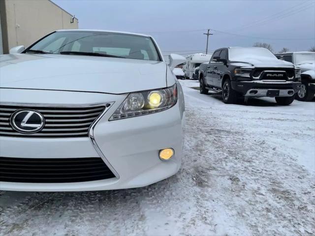 used 2013 Lexus ES 350 car, priced at $16,880