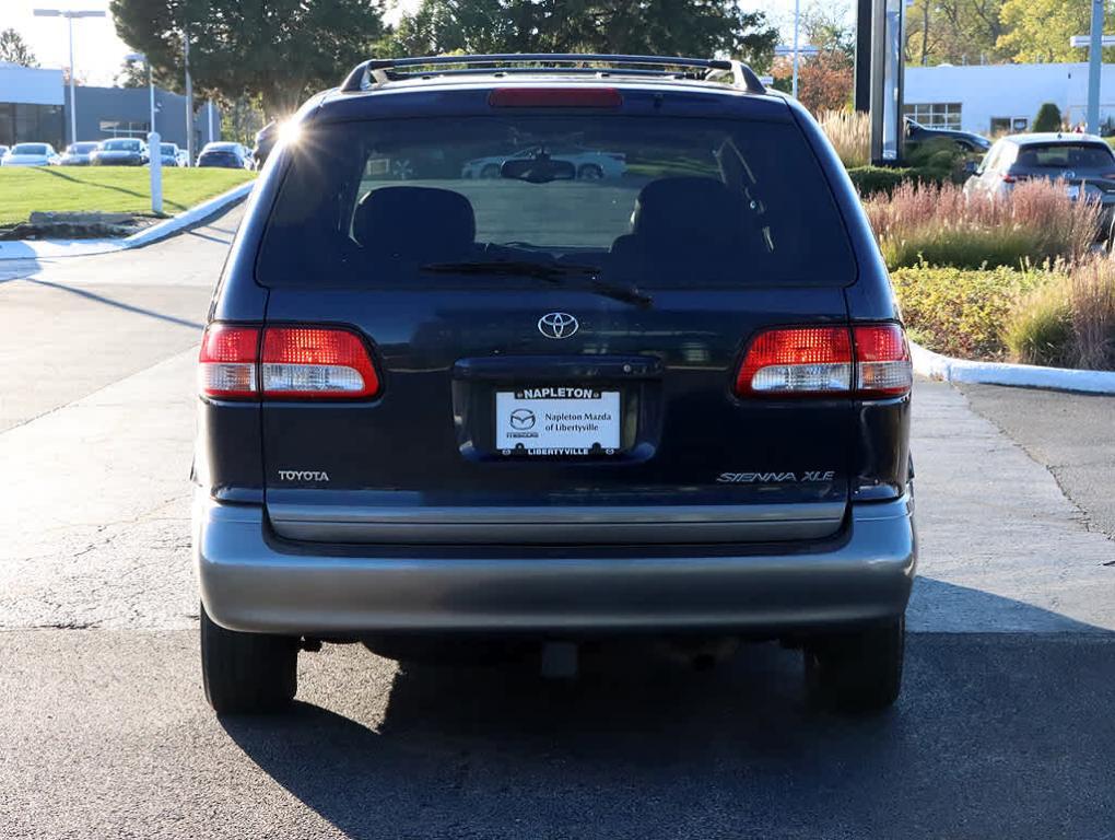 used 2002 Toyota Sienna car, priced at $4,480